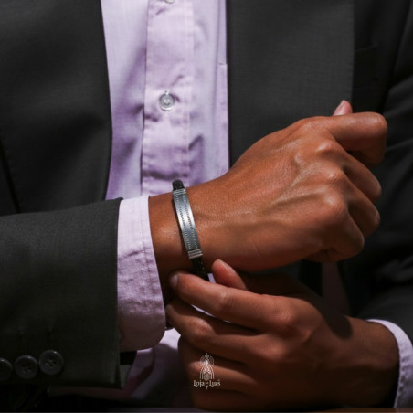 Pulseira em Pele e Aço