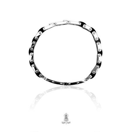 Pulseira com Cruz em Madeira e Aço